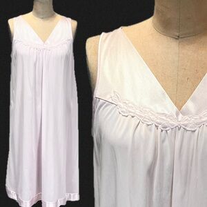 VINTAGE silky nightgown embroidered floral pastel baby pink Vanity Fair midi 80s